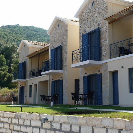 Ilianthos Apartments & Studios Mikros Gialos Buitenkant foto