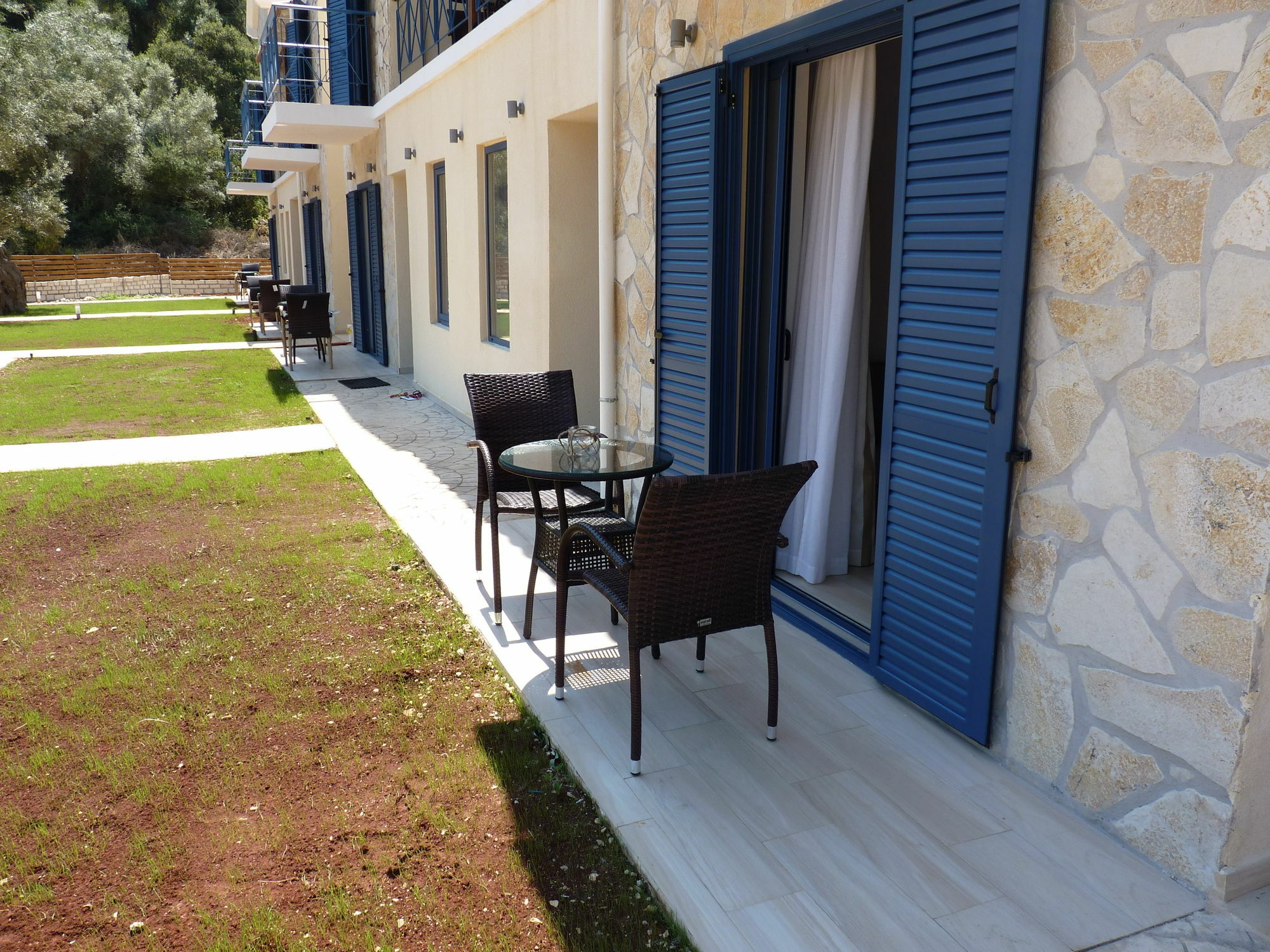 Ilianthos Apartments & Studios Mikros Gialos Buitenkant foto