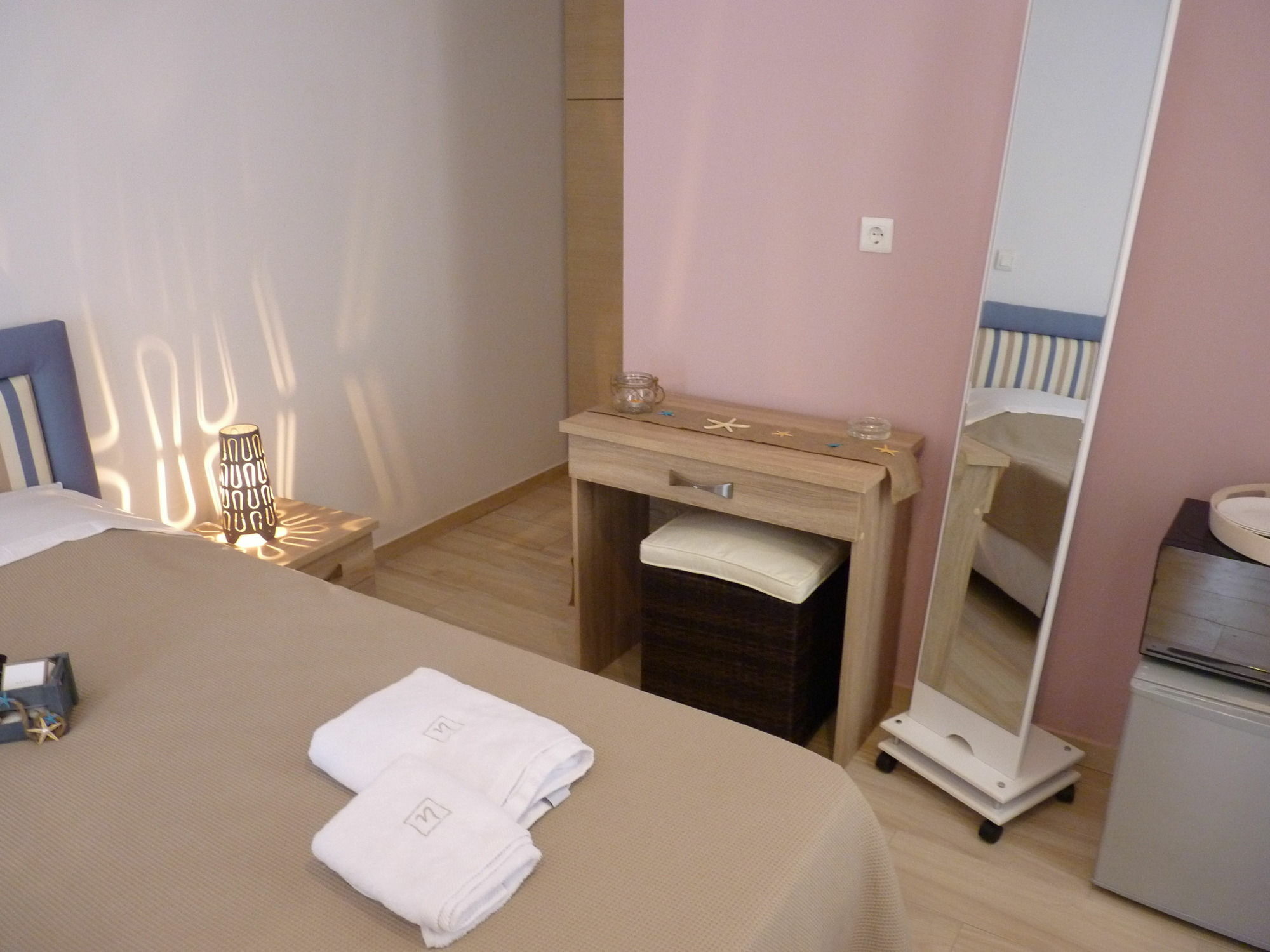 Ilianthos Apartments & Studios Mikros Gialos Buitenkant foto